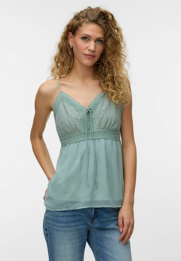 Vero Moda TOP VMDINA TOP - Top - chinois green