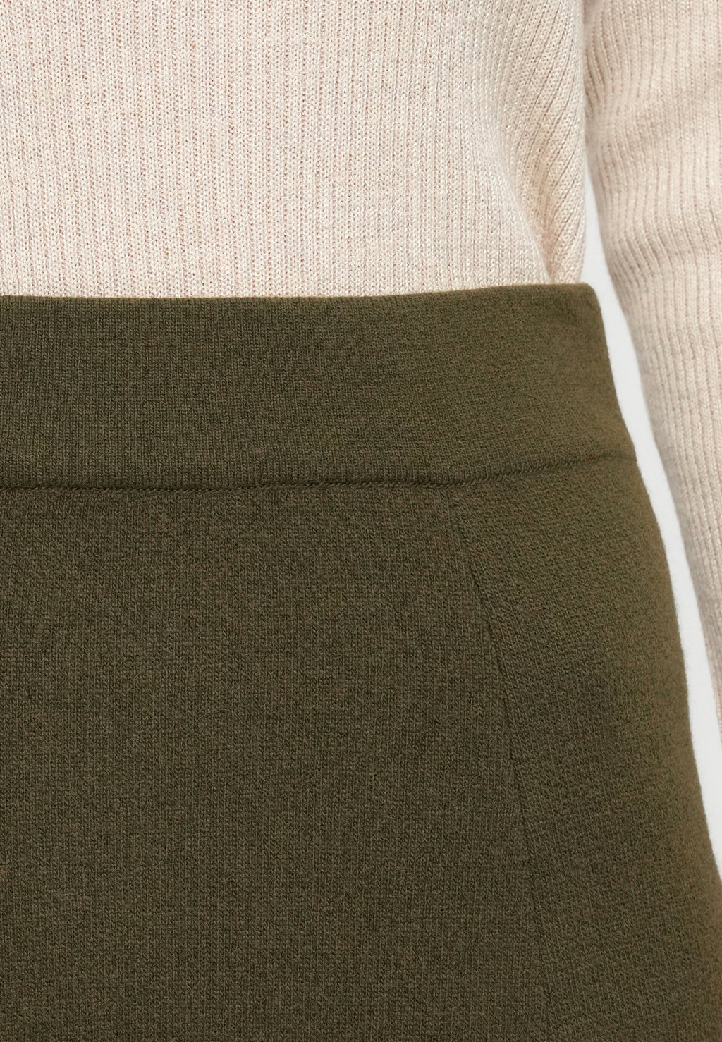 CLOSED KNIT A-LINE