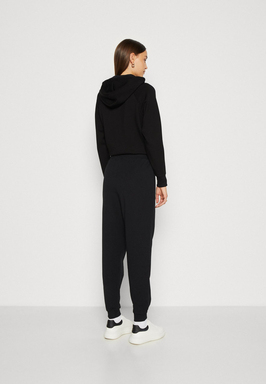 TROUSER Media 4