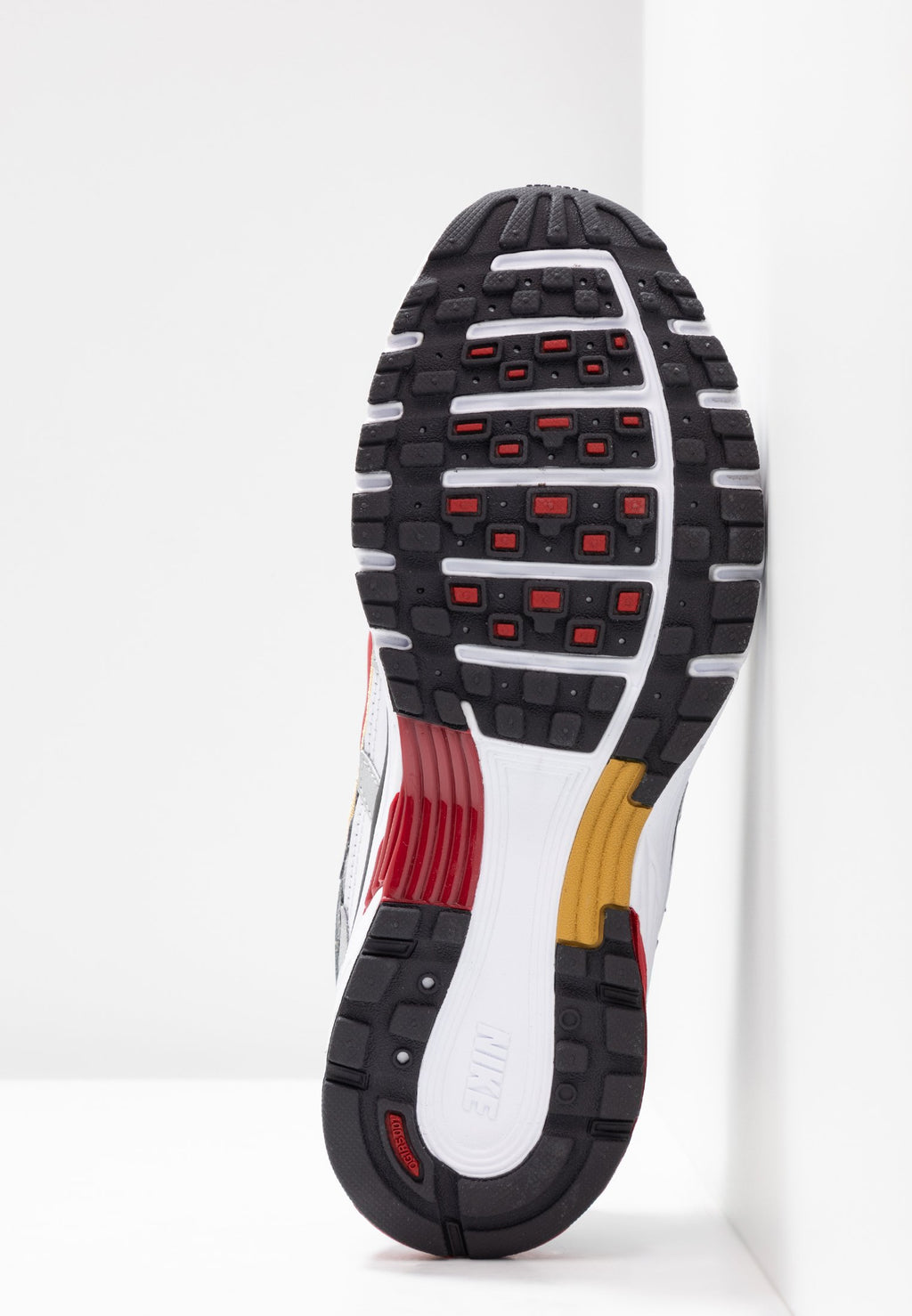 Nike Sportswear P 6000