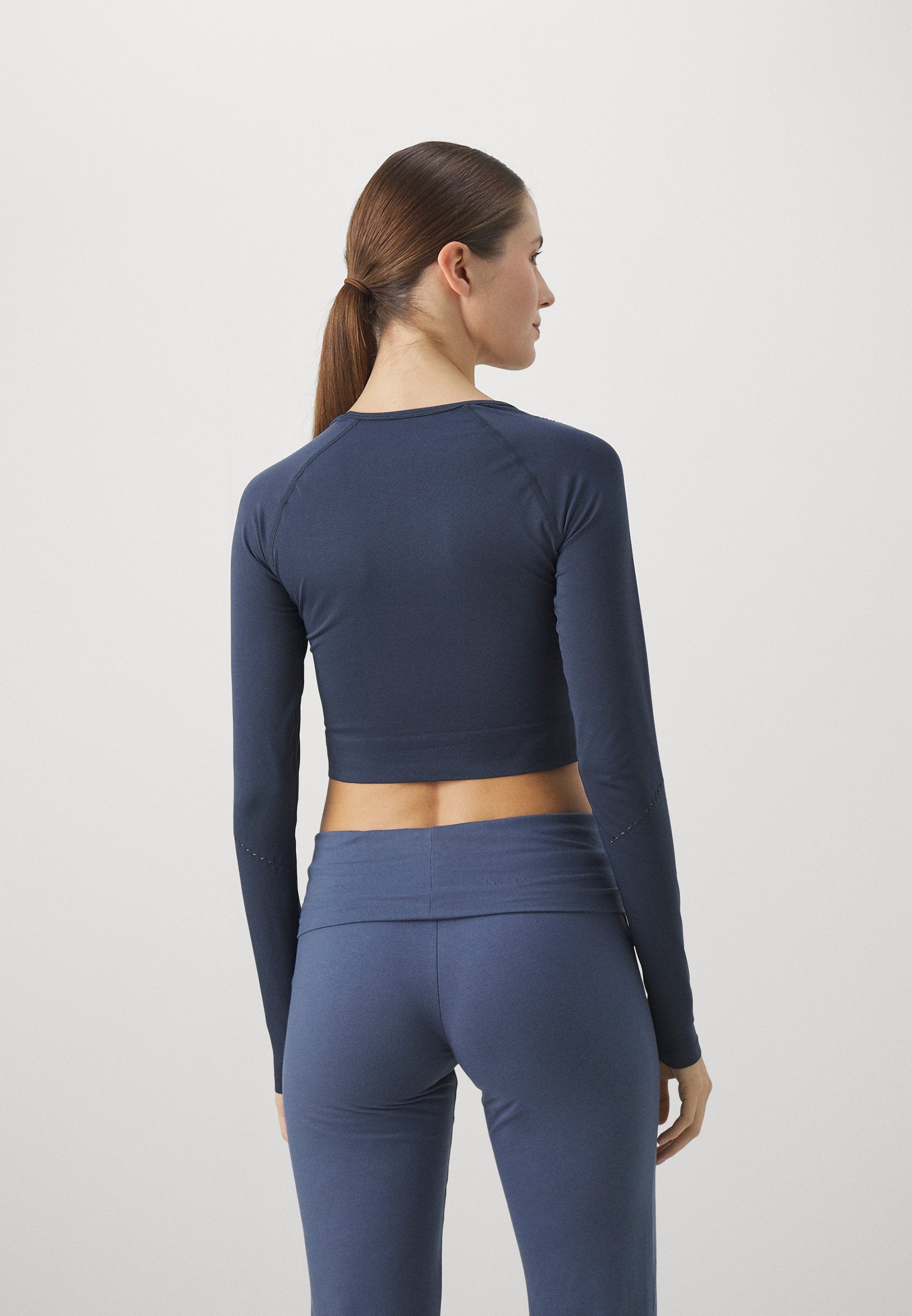 ONLY Play ONPSELMA LIFE SEAM CROP