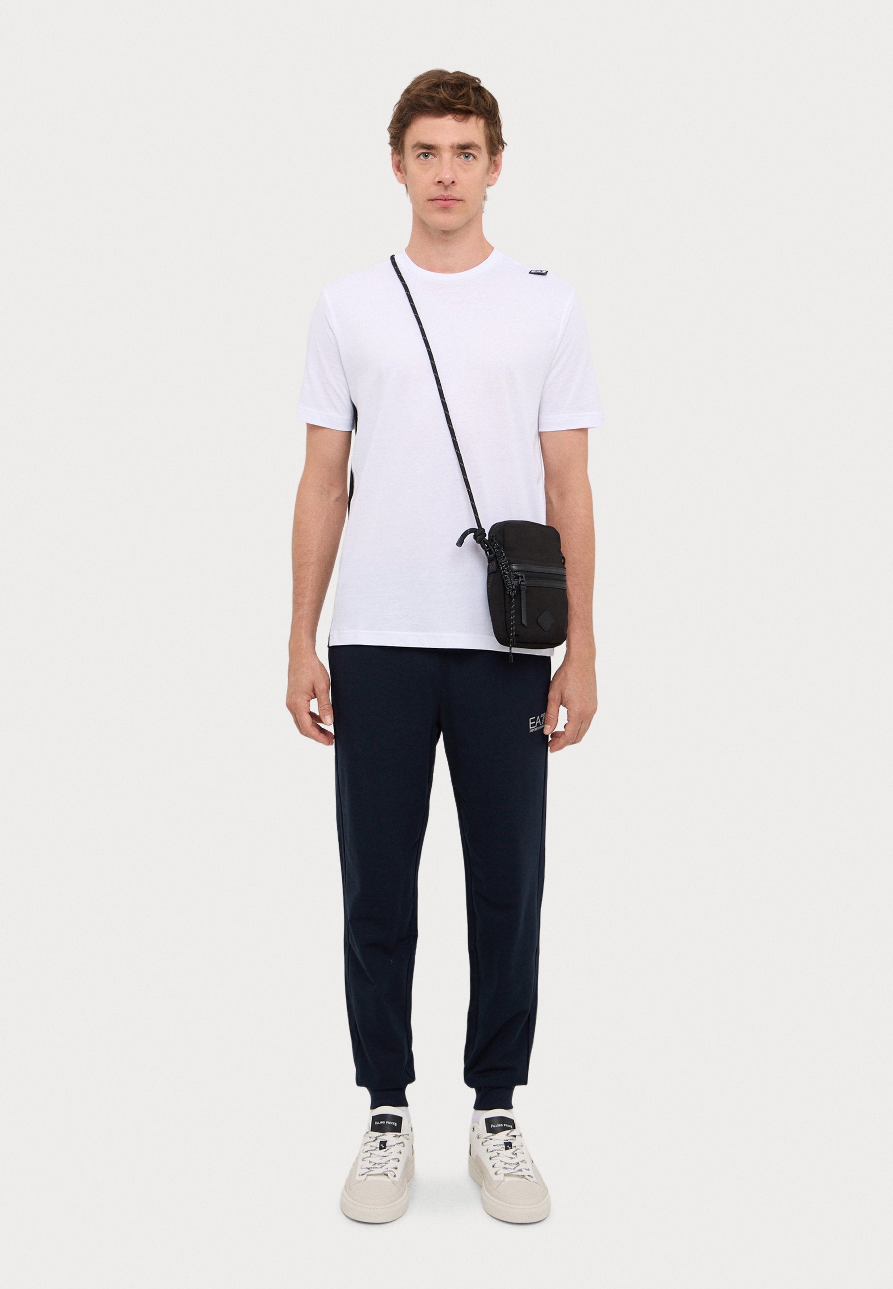 TRAIN CORE PANTS Media 2