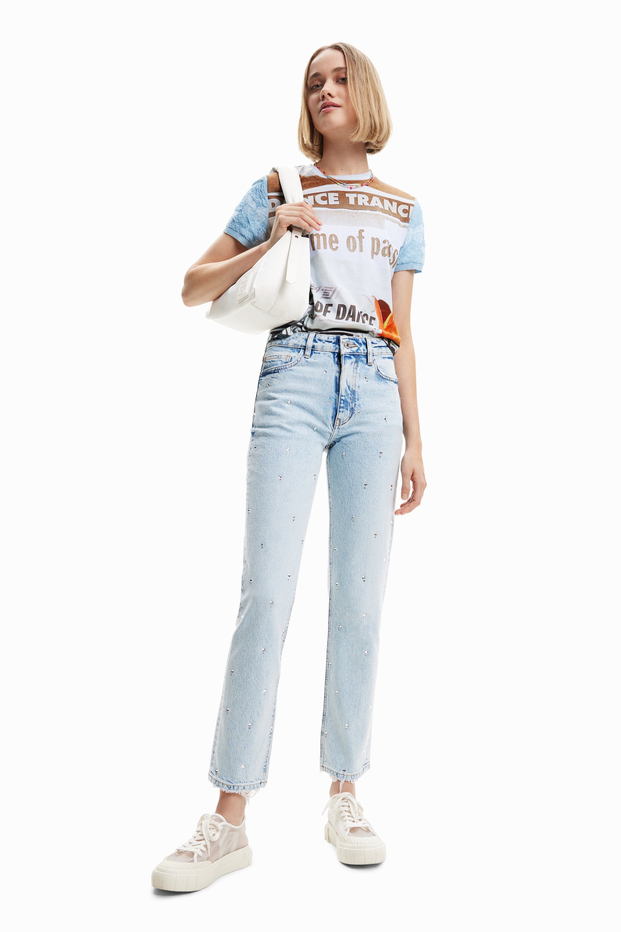 Desigual ABRIL