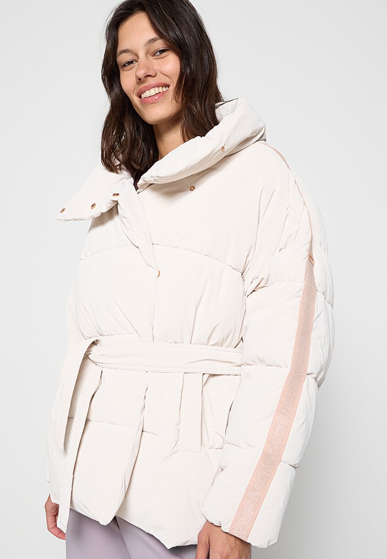 EA7 Emporio Armani Winterjacke Media 4