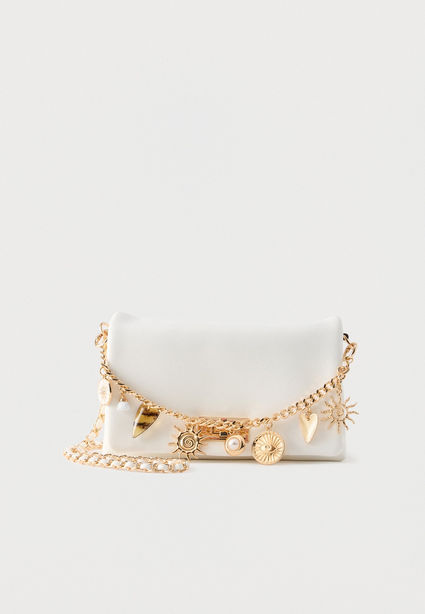 ALDO SUNCHARM