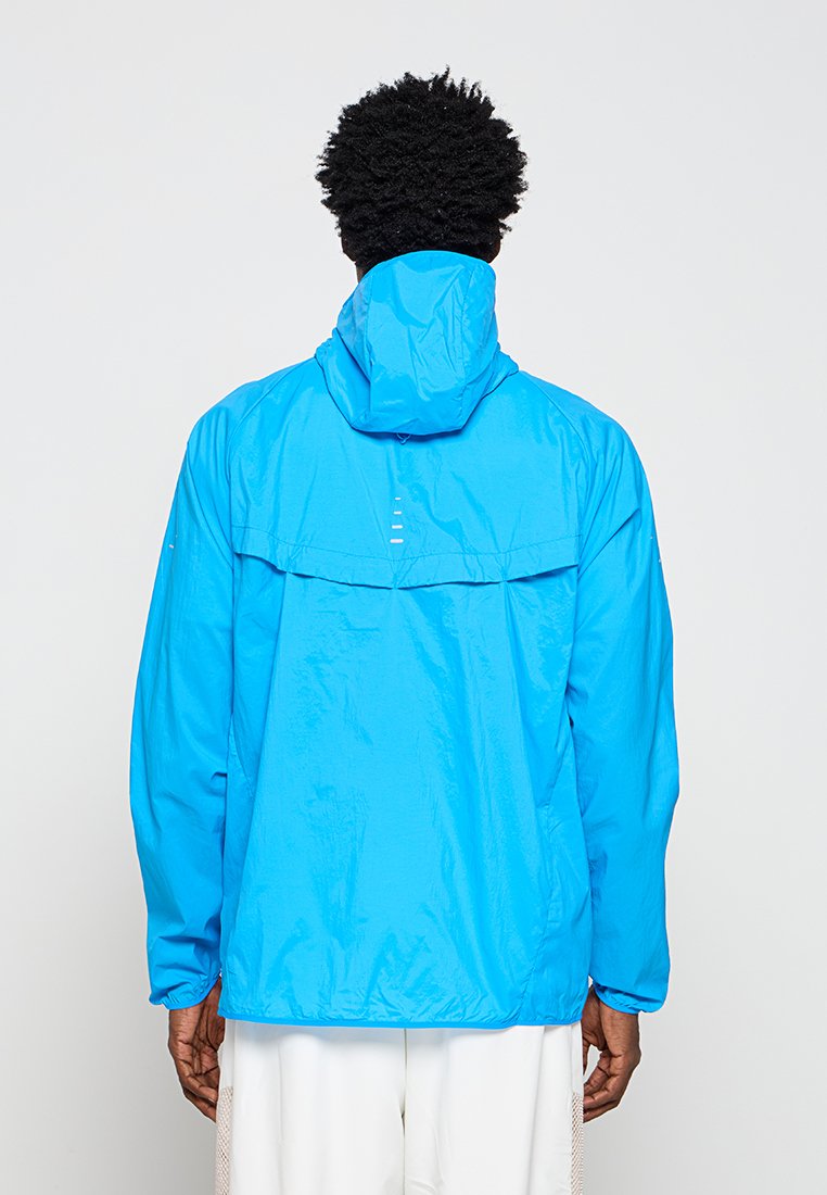 Nike Performance