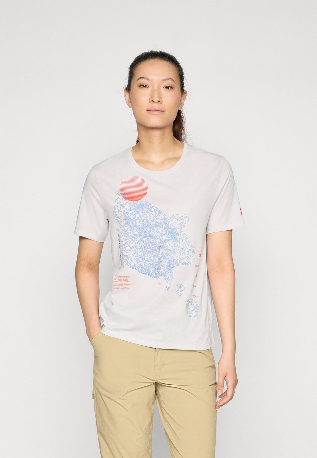Peak Performance EXPLORE GRAPHIC TEE