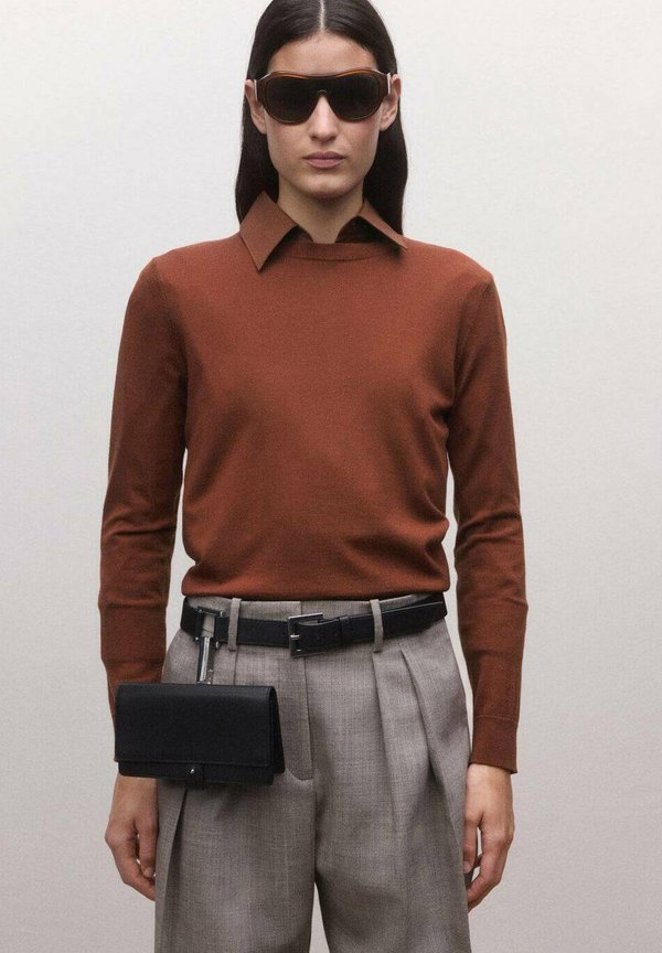 Mango Jumper - brown