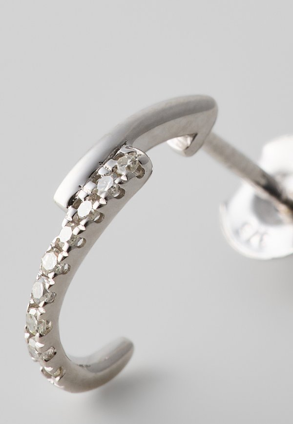 Le Diamantaire LUMIÈRE D'OR 0.06 CT. DIAMOND