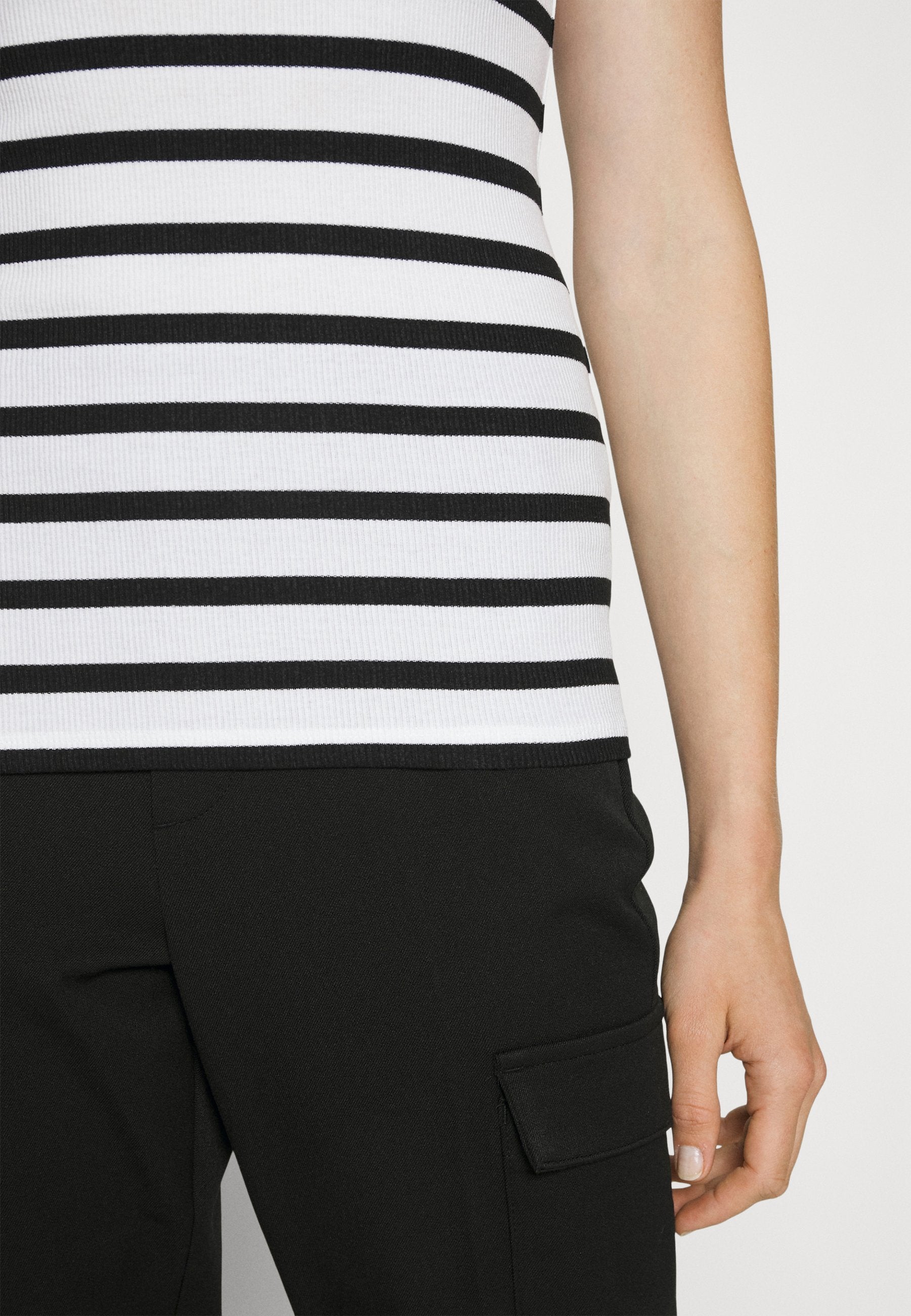 ONLY Tall ONLKENYA STRIPE TANK