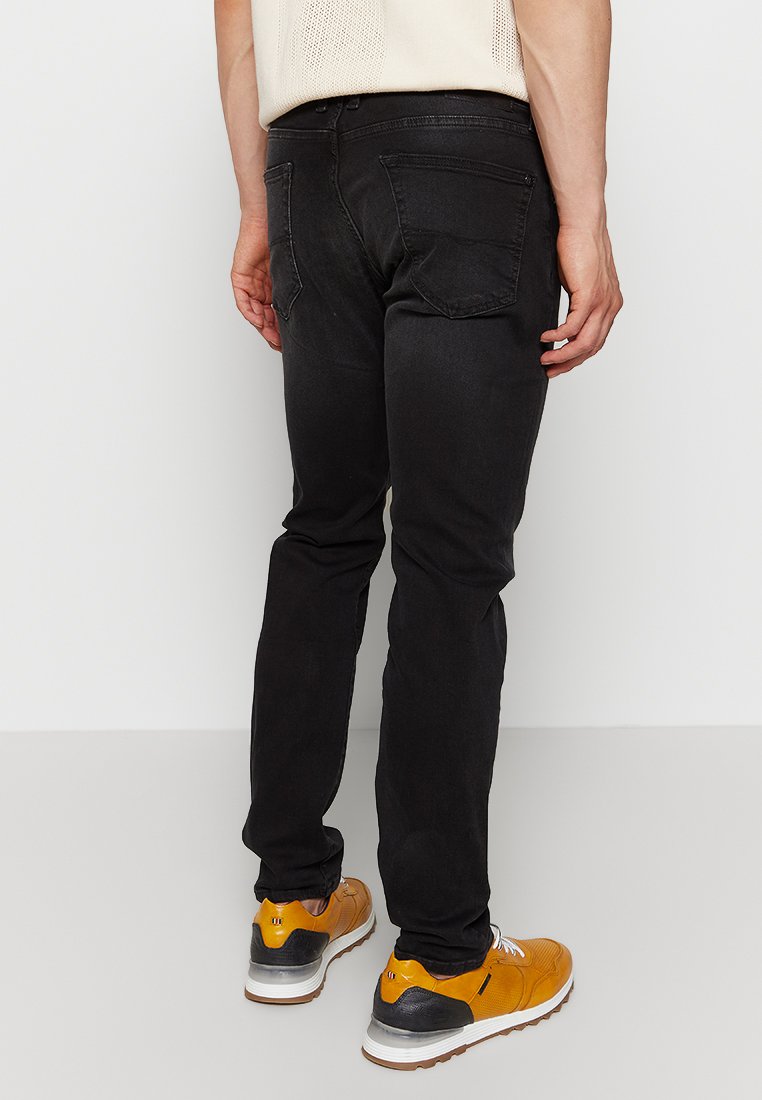 Pepe Jeans