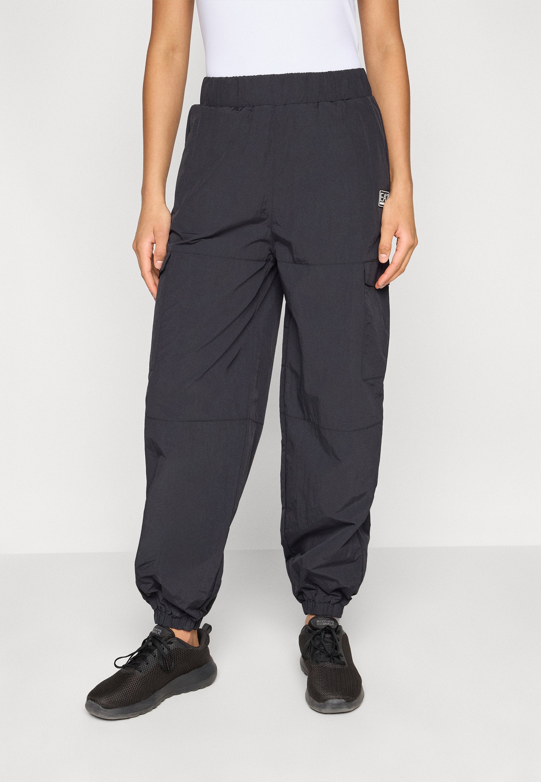TROUSER Media 3