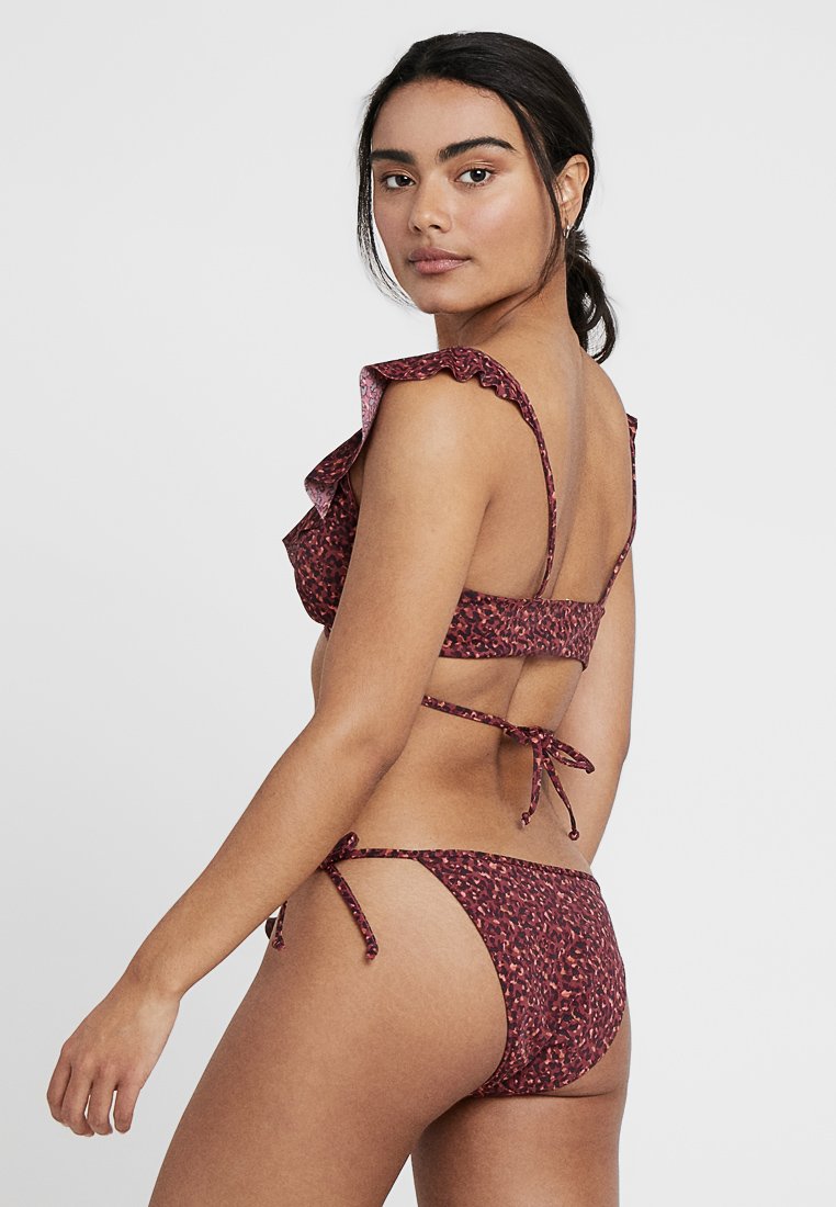 women'secret RUFFLE SIDE STRING BRASILIEN BRIEF