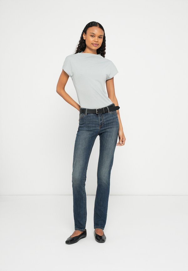 Armani Exchange