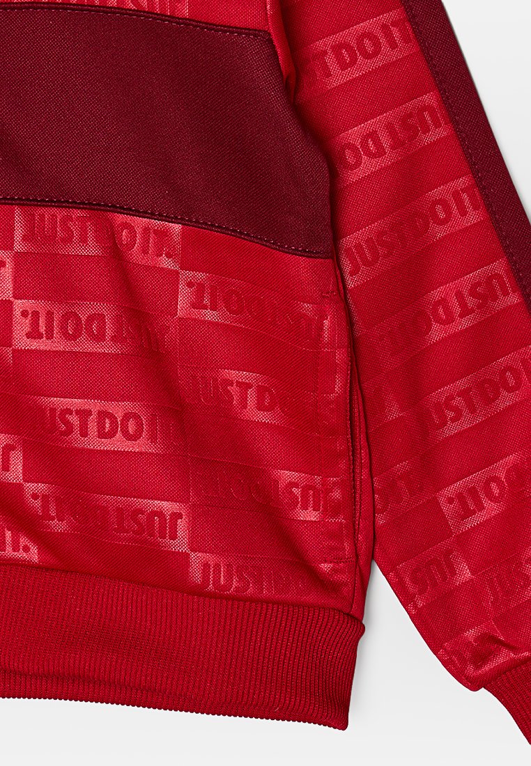 Nike Sportswear