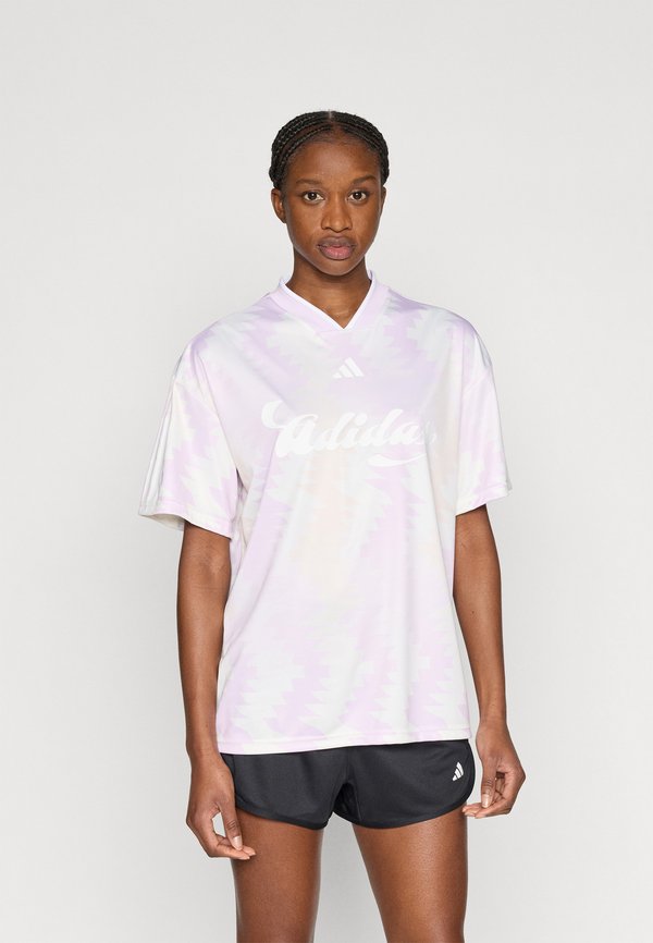 adidas Sportswear HOUSE OF TIRO X COMMON GOAL - Print T-shirt - white/off white/ice lavender/multicolor