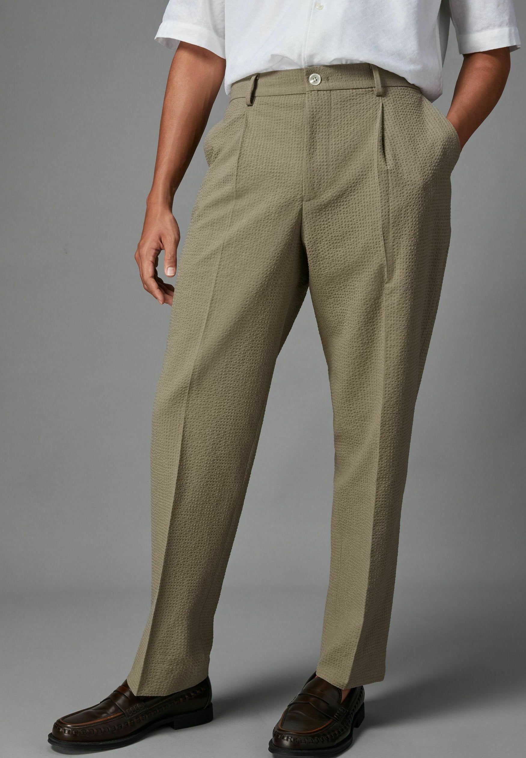 Next REGULAR FIT