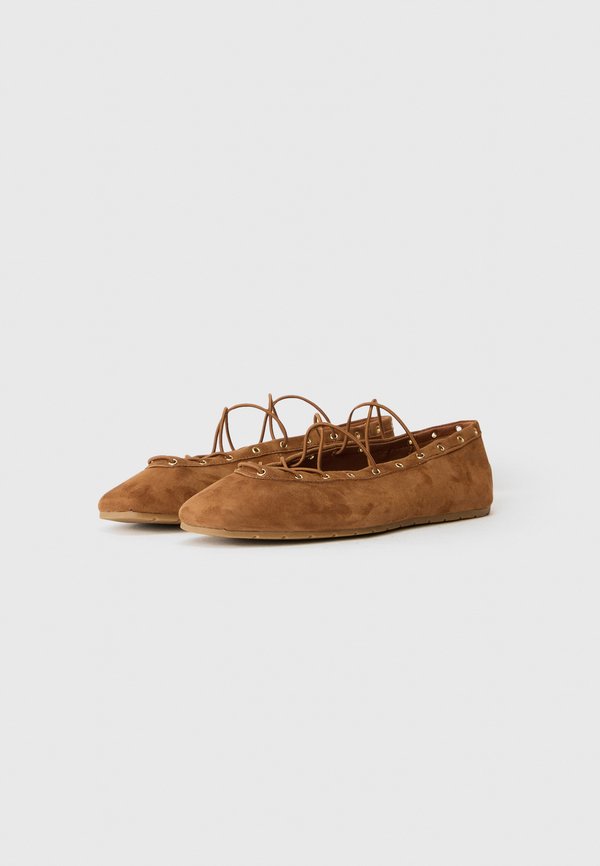 Steve Madden POINTE