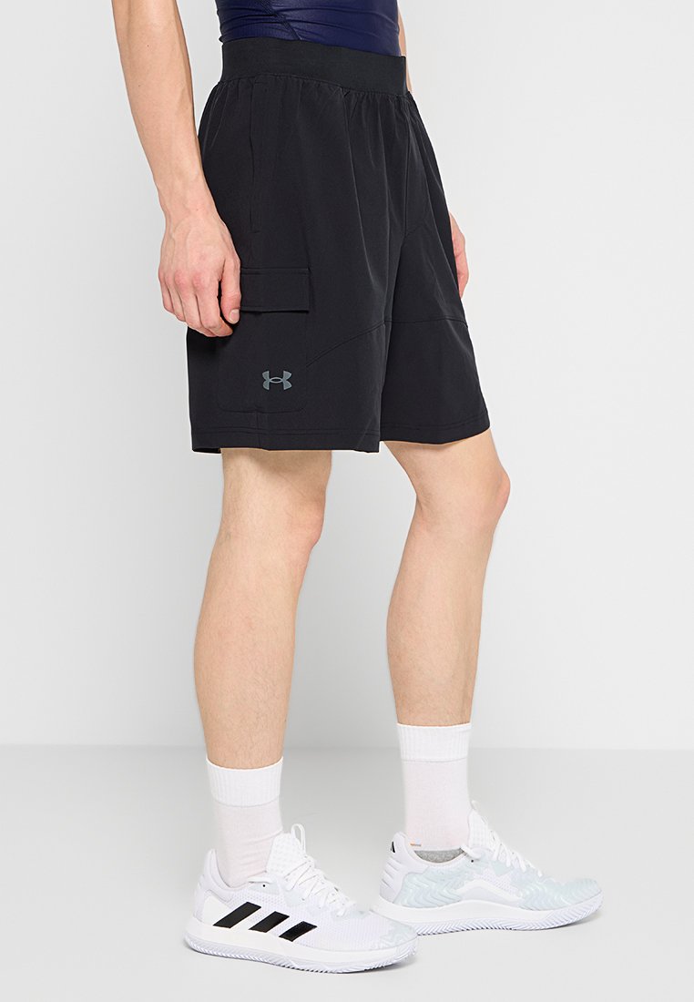 Under Armour LOOSE FIT