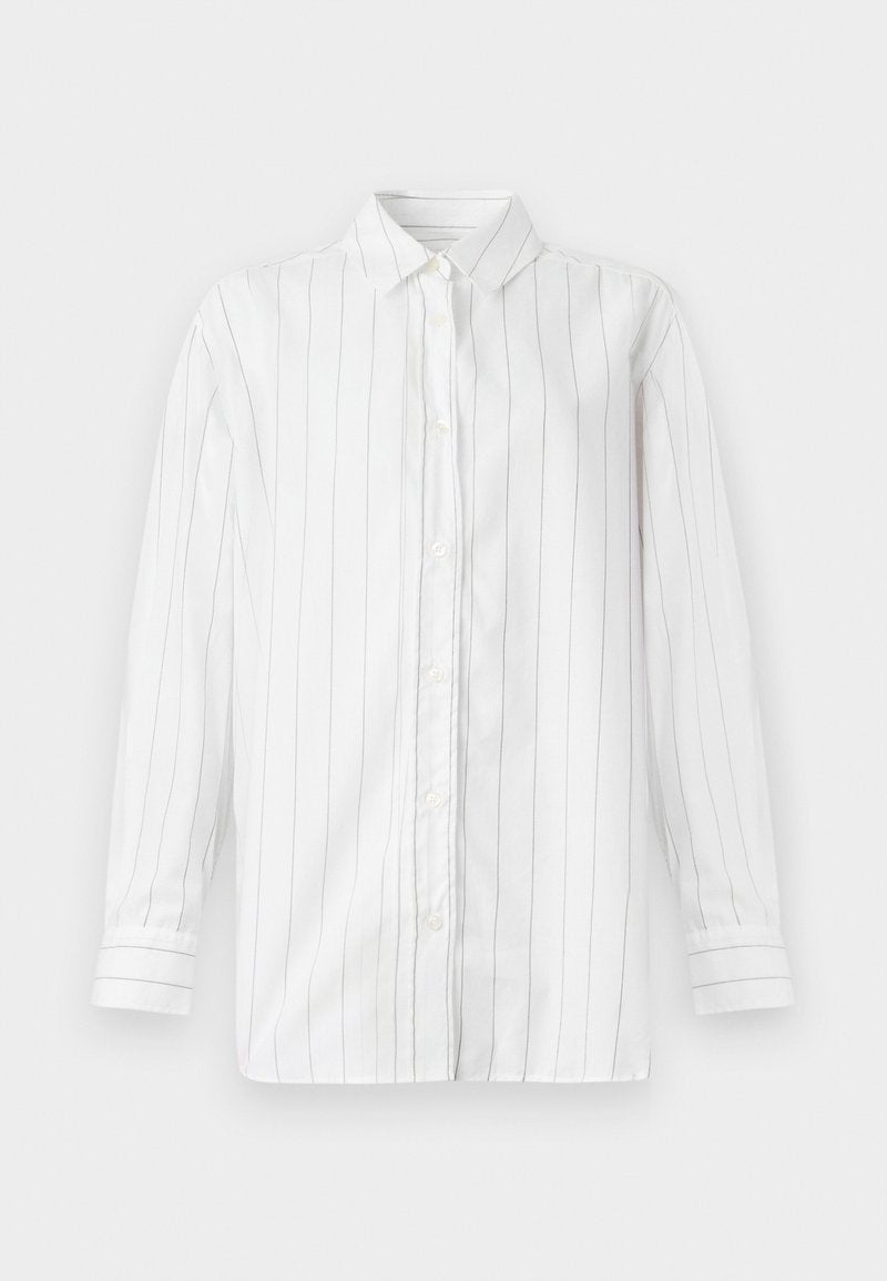 LOVA SHIRT  Media 1