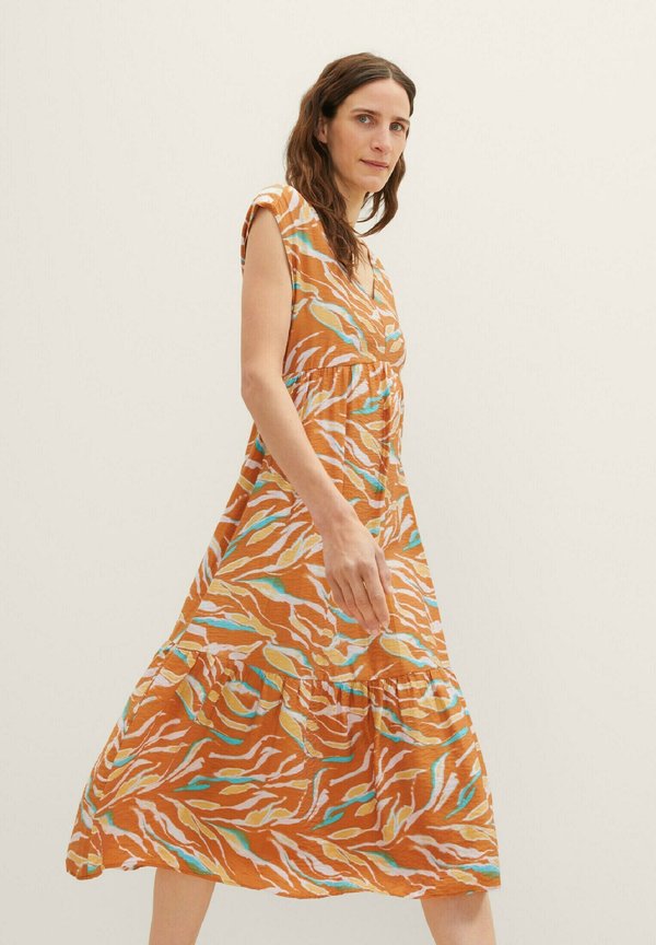 TOM TAILOR MIT ALLOVER-PRINT - Day dress - brown abstract leaf design