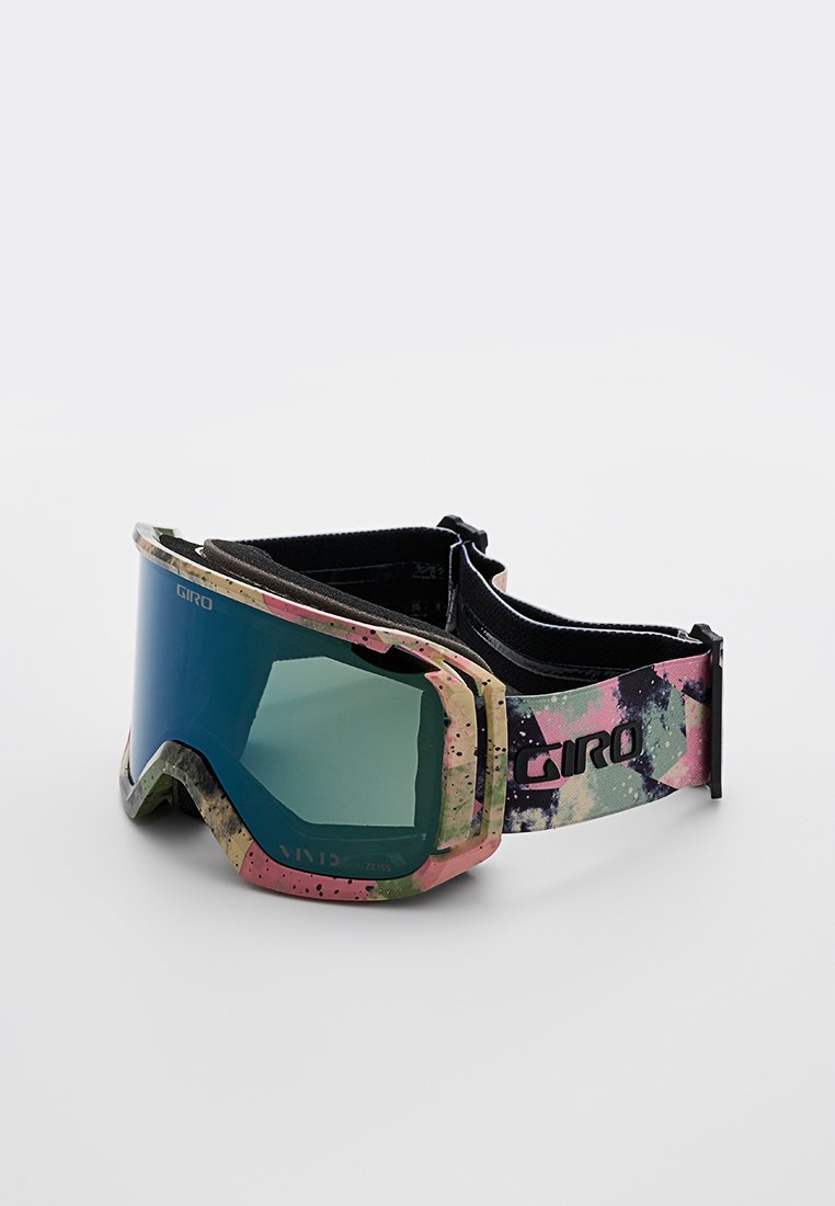 Giro REVOLT