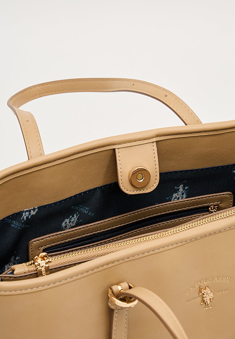 U.S. Polo Assn.