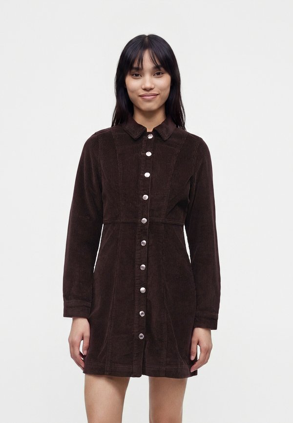 Vero Moda VMDAISY SHORT DRESS - Shirt dress - chocolate torte