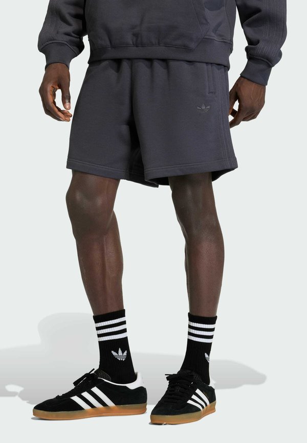 adidas Originals P ESS SHO - Shorts - aurora onix
