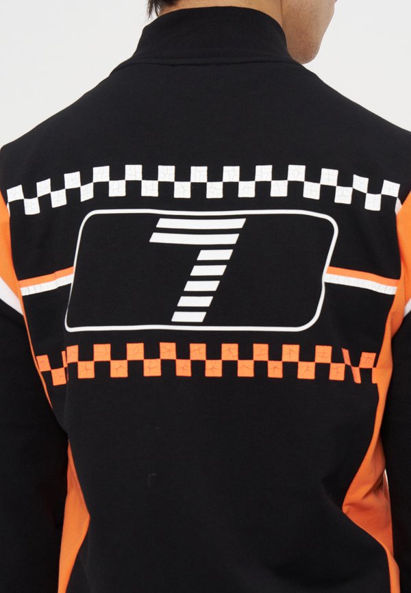 EA7 Emporio Armani