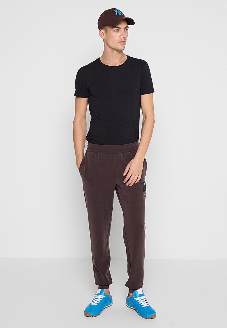 EA7 Emporio Armani Stoffhose Media 2