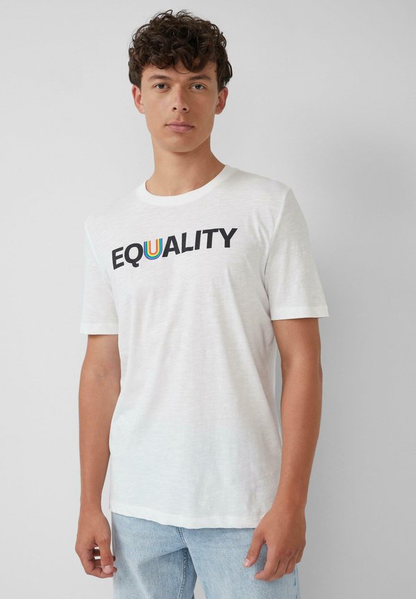 s.Oliver MIT PRIDE-MOTIV - Basic T-shirt - weiß