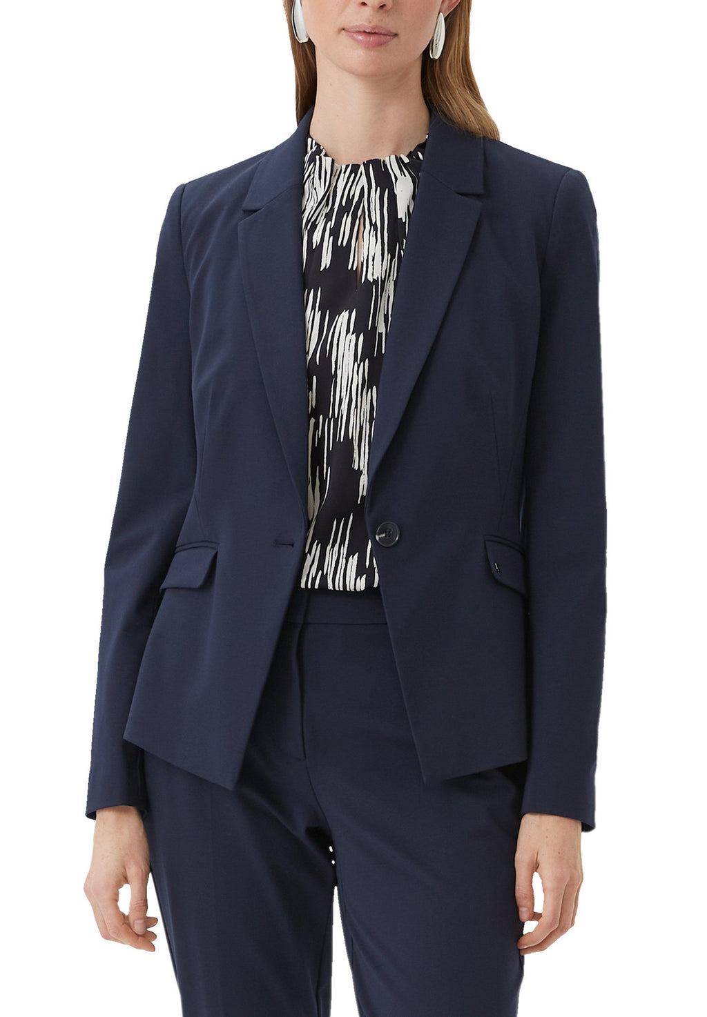 comma Blazer Media 6