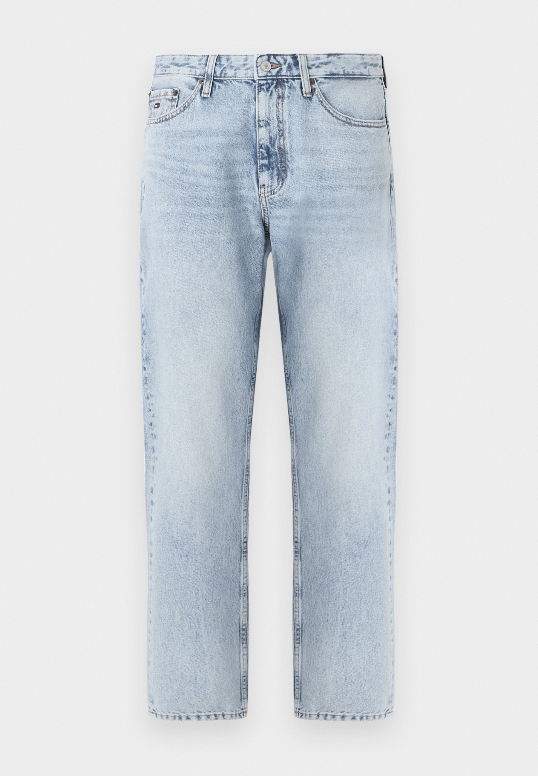 Hellblaue Jeans aus Denim mit geradem Bein, Knopfverschluss und Fünf-Taschen-Design. Texturiertes Material mit verblassten Details.