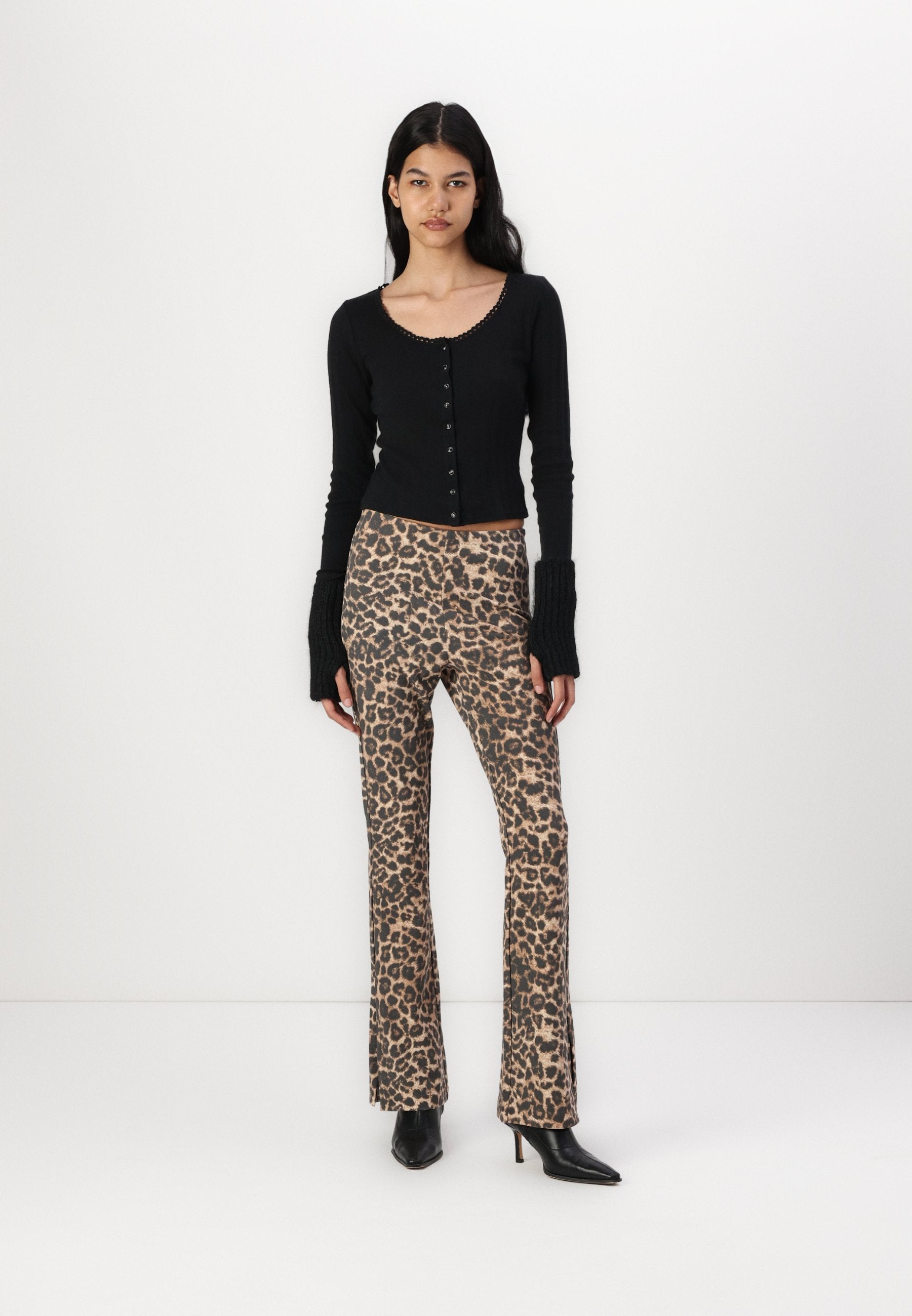GAP POINTELLE SCOOP CARDI