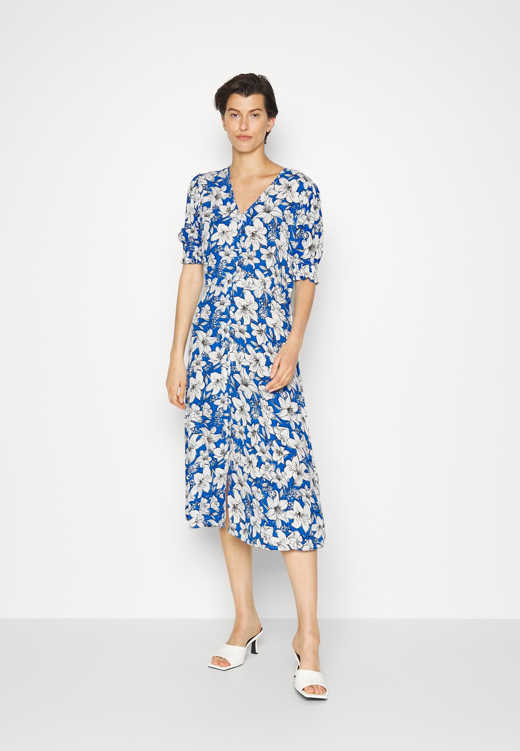 ONLFREDERIKKE V NECK BELT DRESS Media 3