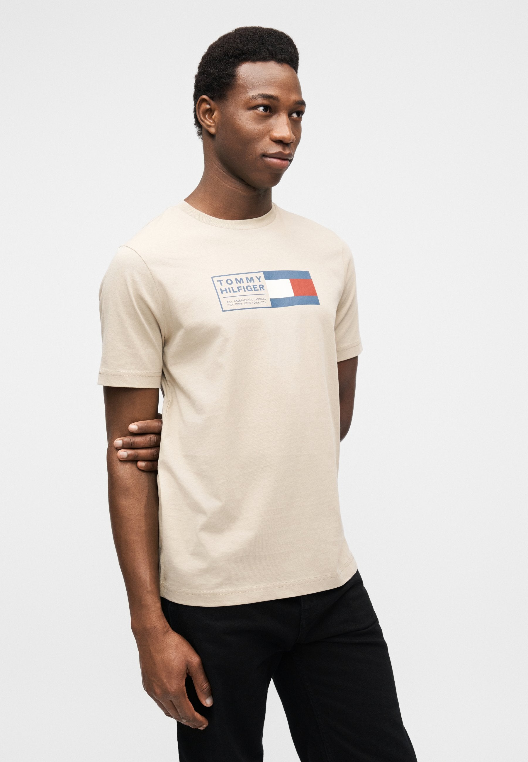 LOGO JERSEY CREW NECK T-SHIRT Media 5
