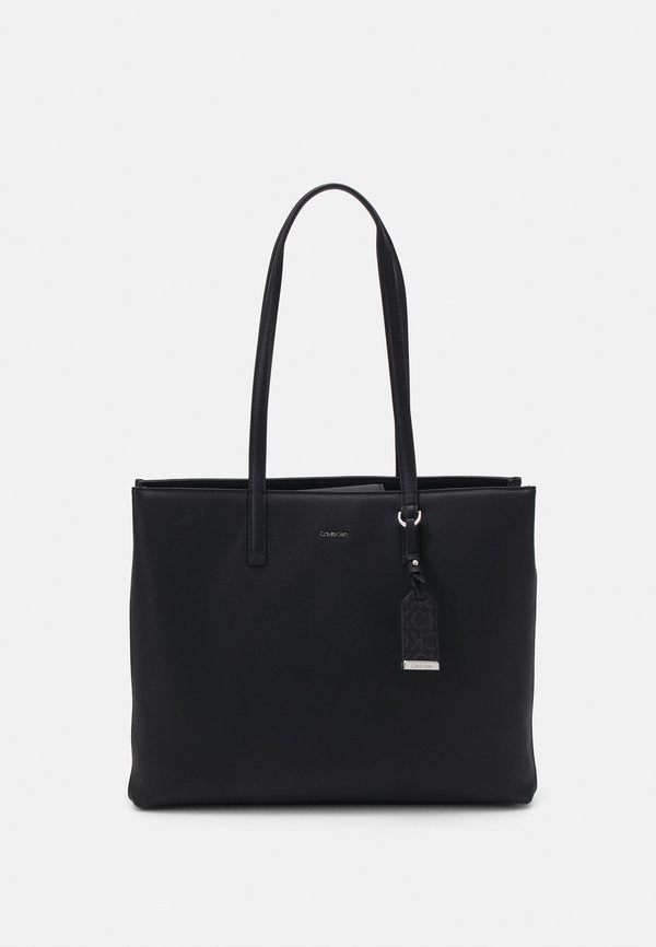 Calvin Klein MUST MEDIUM SHOPPER MONO - Tote bag - black
