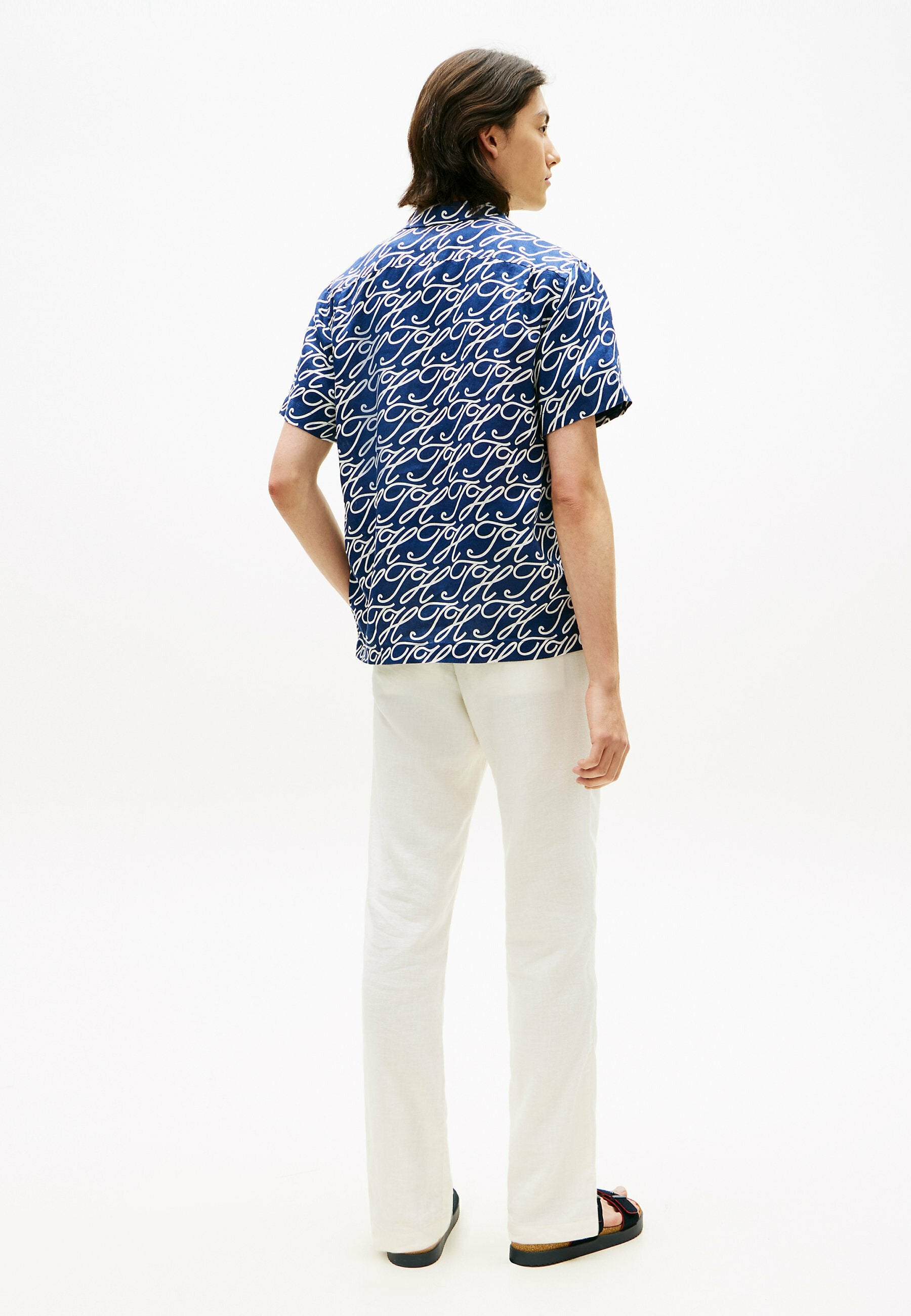  REGULAR FIT PURE SHORT SLEEVE Media 4