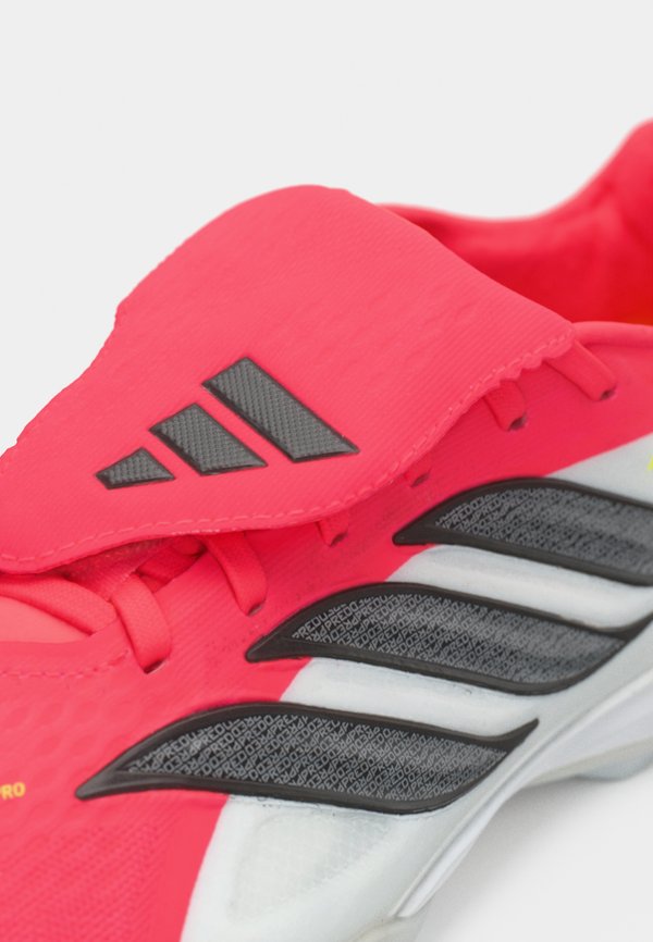 adidas Performance PREDATOR PRO FOLD-OVER TONGUE