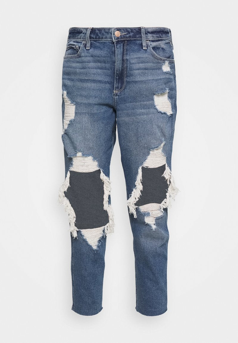 MOM - Hollister Co. - View 1