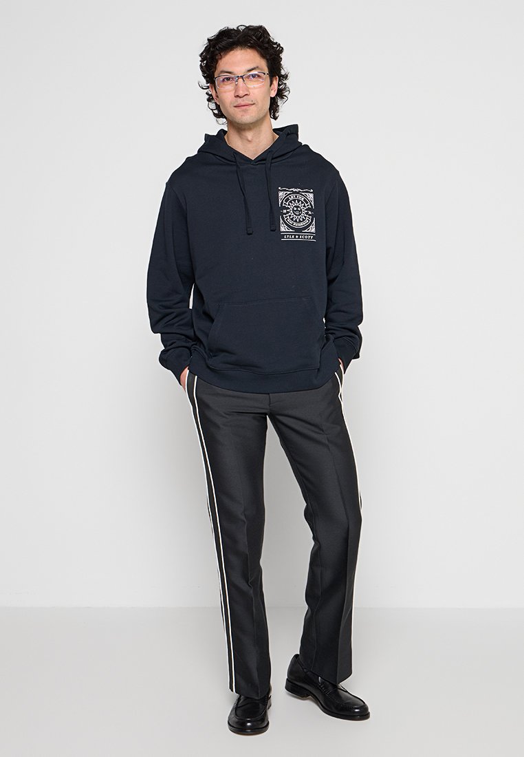 Lyle & Scott LYLE & SCOTT MID LAYERS SUNSHINE INN GRAPHIC HOODIE