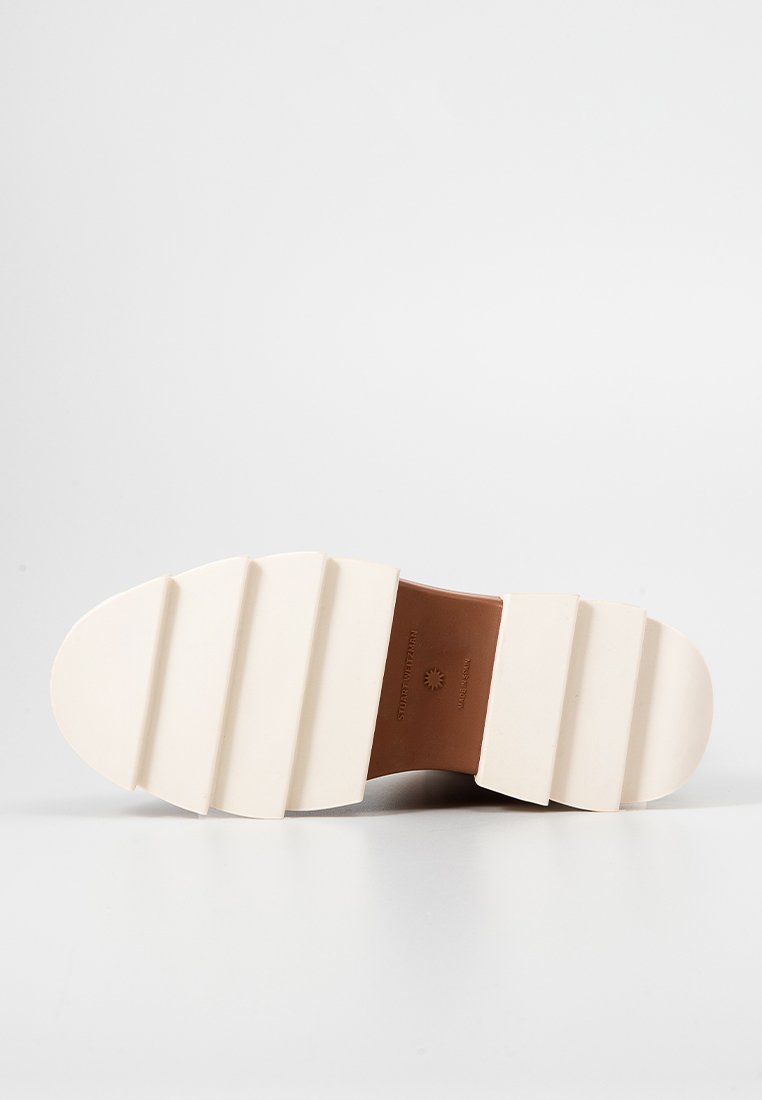 Stuart Weitzman NOHO