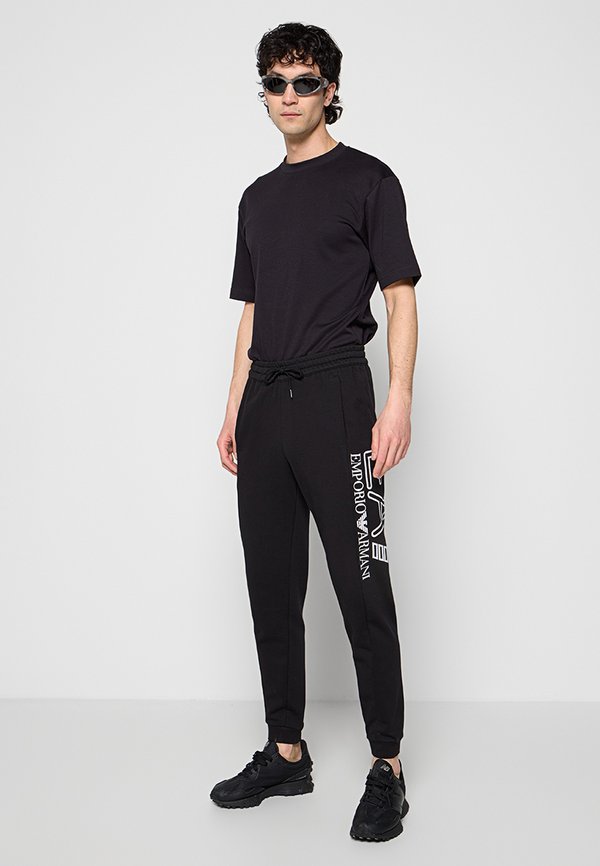 EA7 Emporio Armani