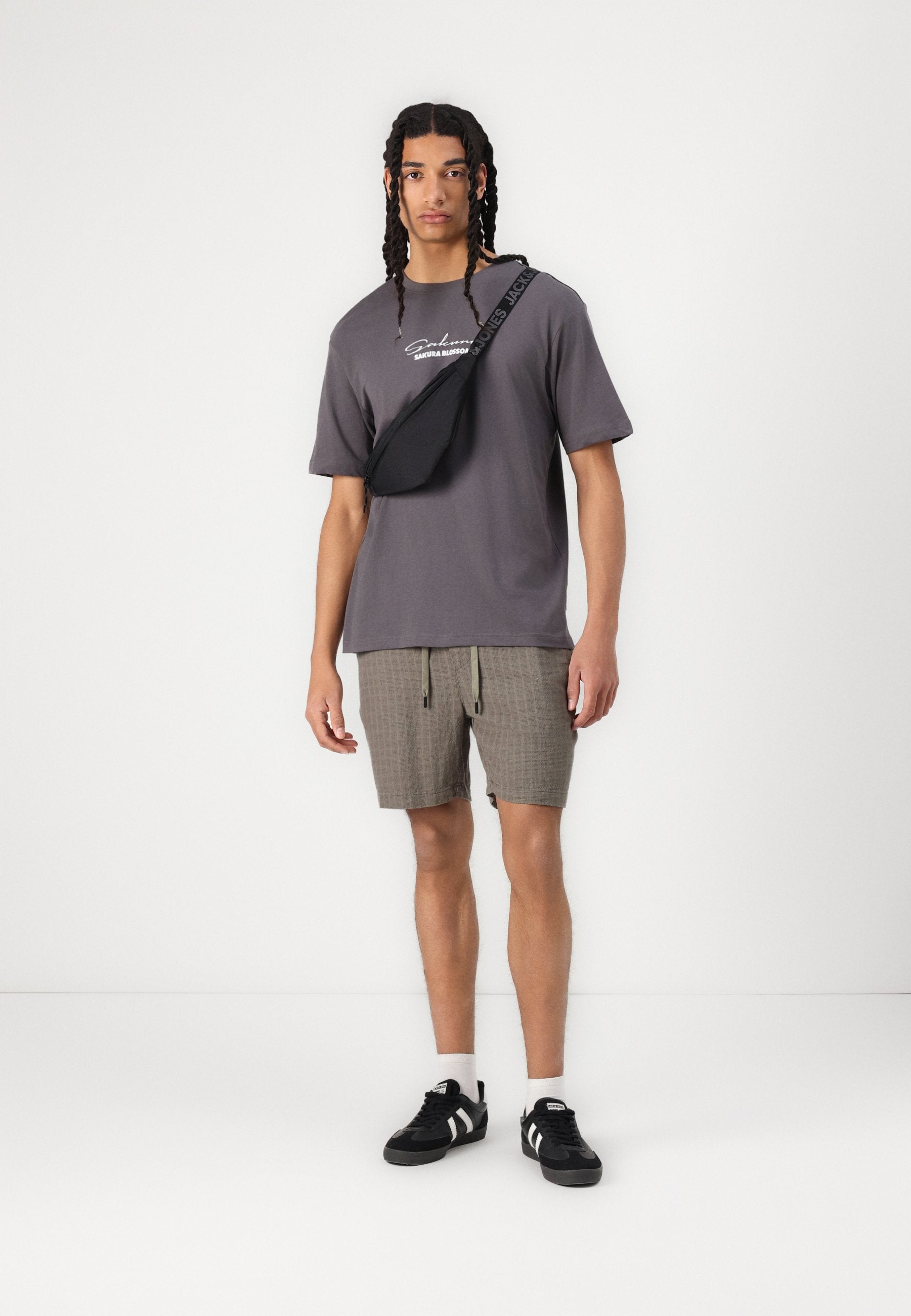 ONSTEL Straight Fit Media 2