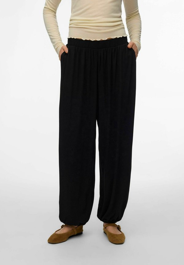 Vero Moda VMPERNILLE High waist - Trousers - black