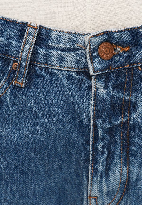 Armani Exchange