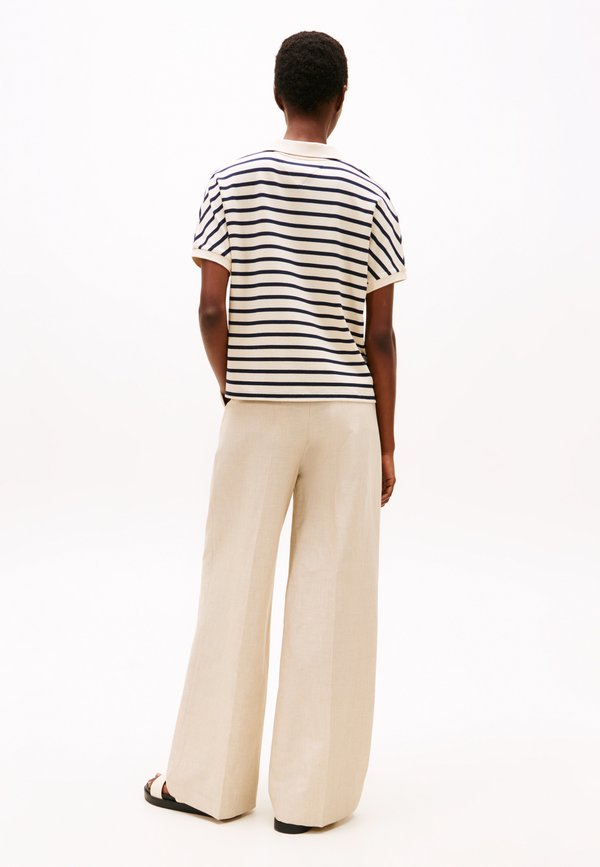 Tommy Hilfiger Print T-shirt - calico/dark night navy