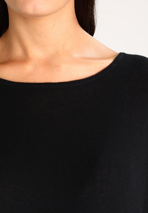 ISABELLA OLIVER THE SIGNATURE NURSING JUMPER