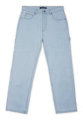 Helle blaue Jeanshose mit geradem Schnitt, fünf Taschen, kontrastierenden Nähten und einer kleinen Seitentasche für zusätzlichen Stauraum.